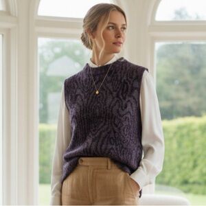 St John's Sport Mock Neck Crop Top Sleeveless Sweater